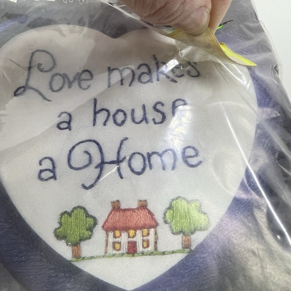 Good Shepherd Cross Stitch Love Makes A house A Home Heart Frame Blue Vintage - Picture 3 of 6
